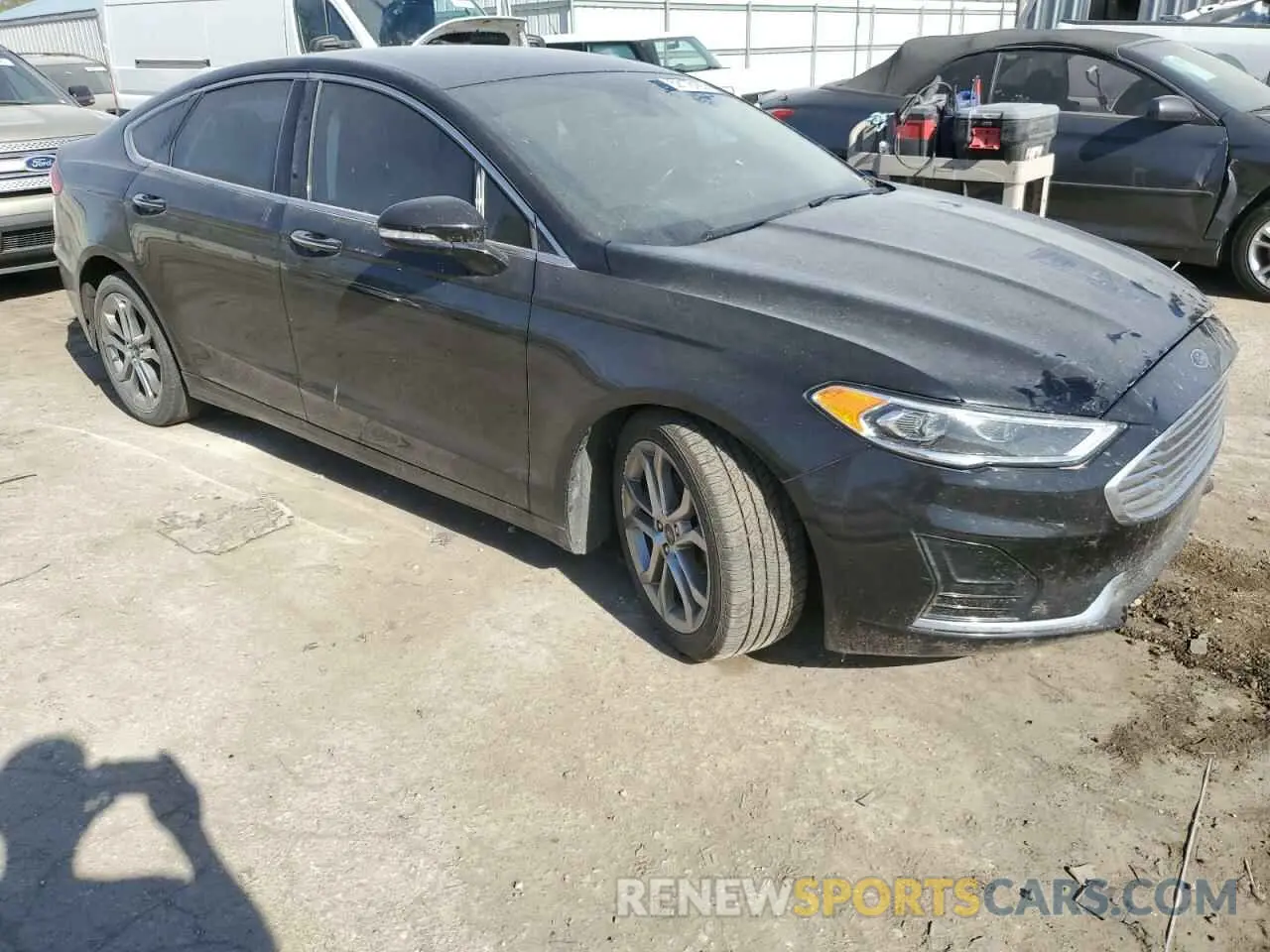 4 fotografías del automóvil dañado 3FA6P0CD2KR133775 FORD FUSION 2019