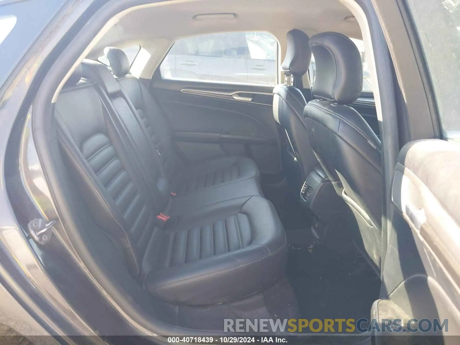 8 fotografías del automóvil dañado 3FA6P0CD2KR145389 FORD FUSION 2019