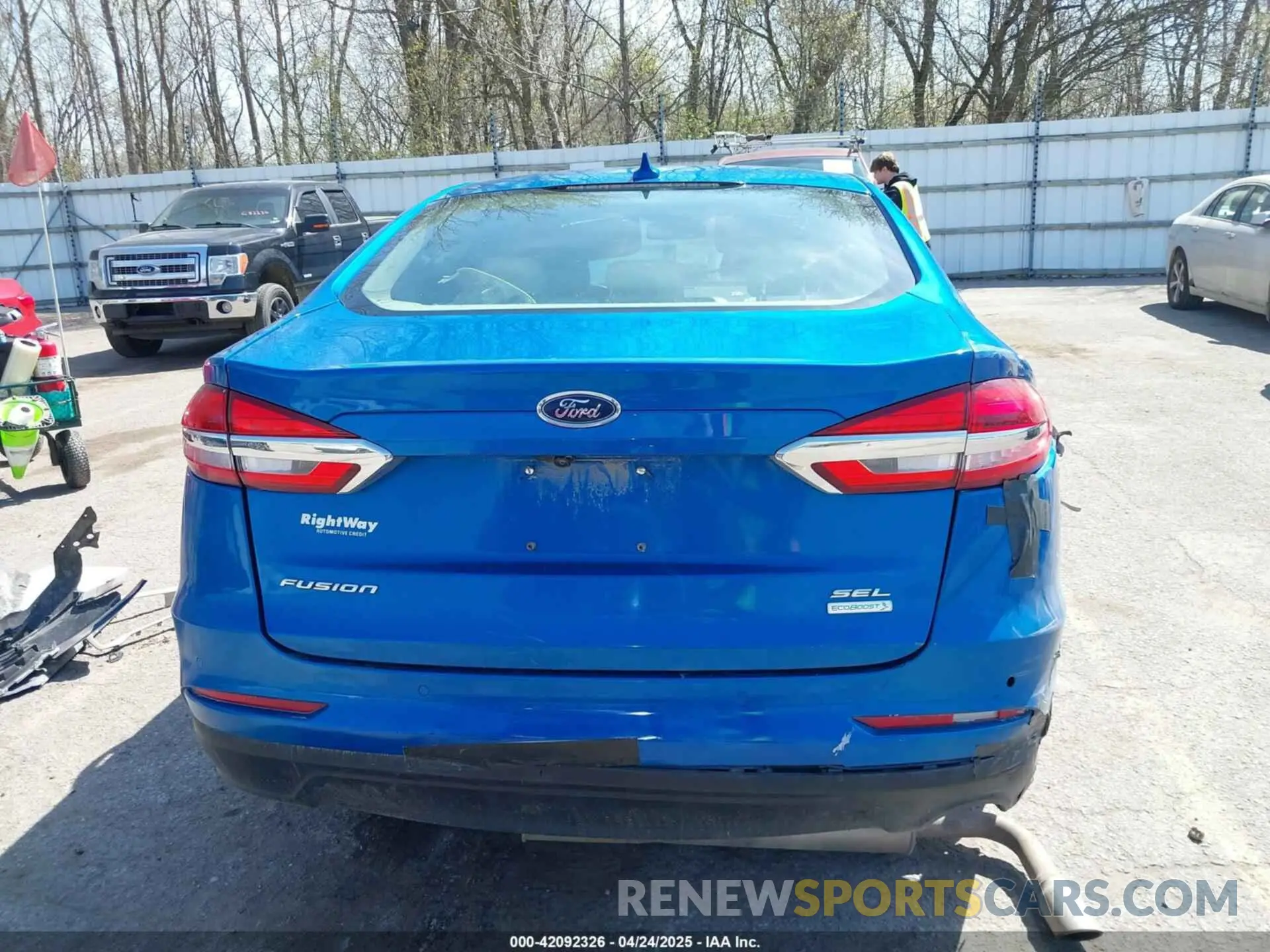 16 fotografías del automóvil dañado 3FA6P0CD2KR222911 FORD FUSION 2019