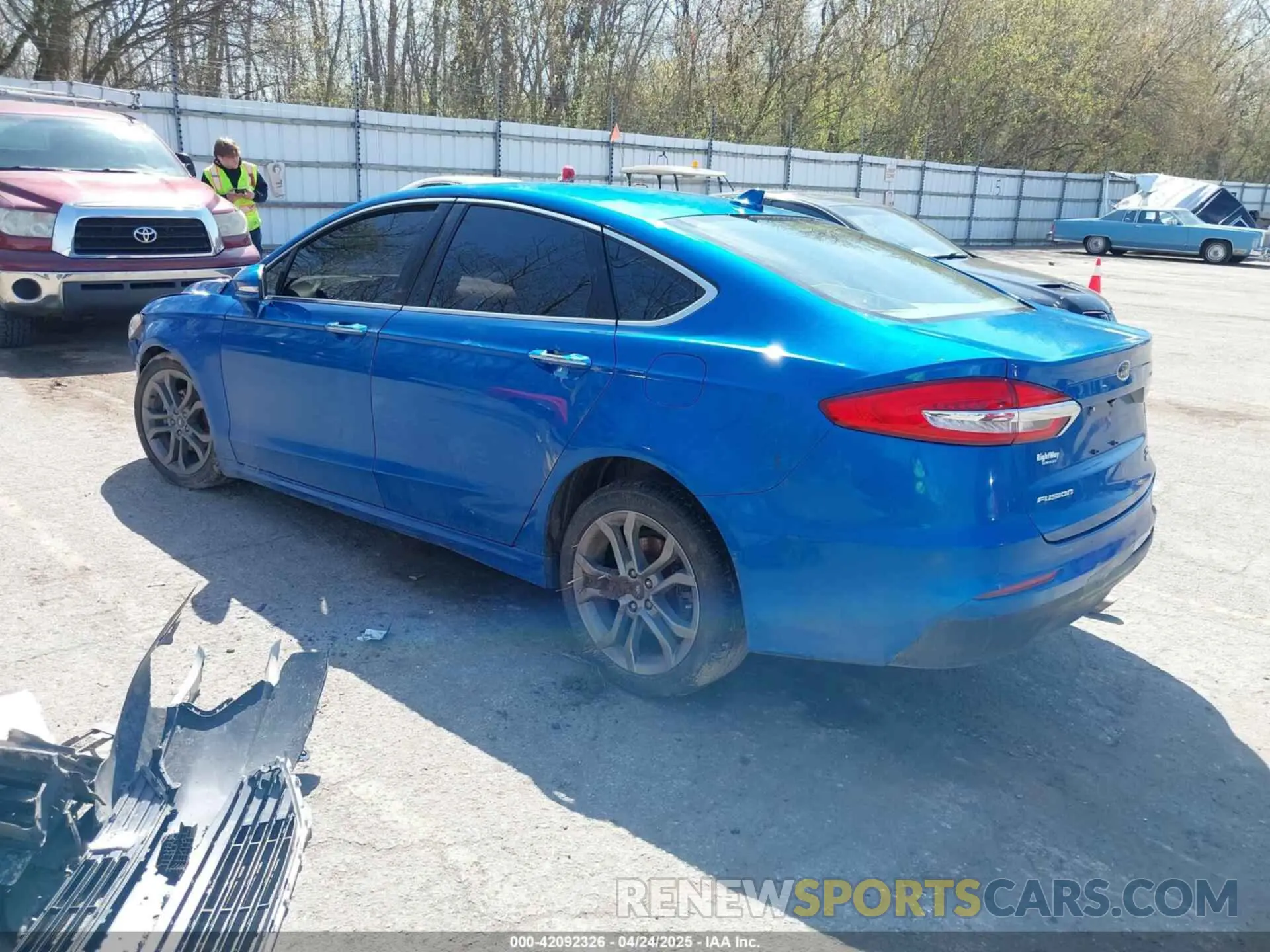 3 fotografías del automóvil dañado 3FA6P0CD2KR222911 FORD FUSION 2019