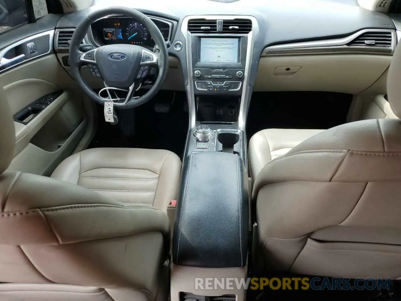 8 fotografías del automóvil dañado 3FA6P0CD3KR116452 FORD FUSION 2019