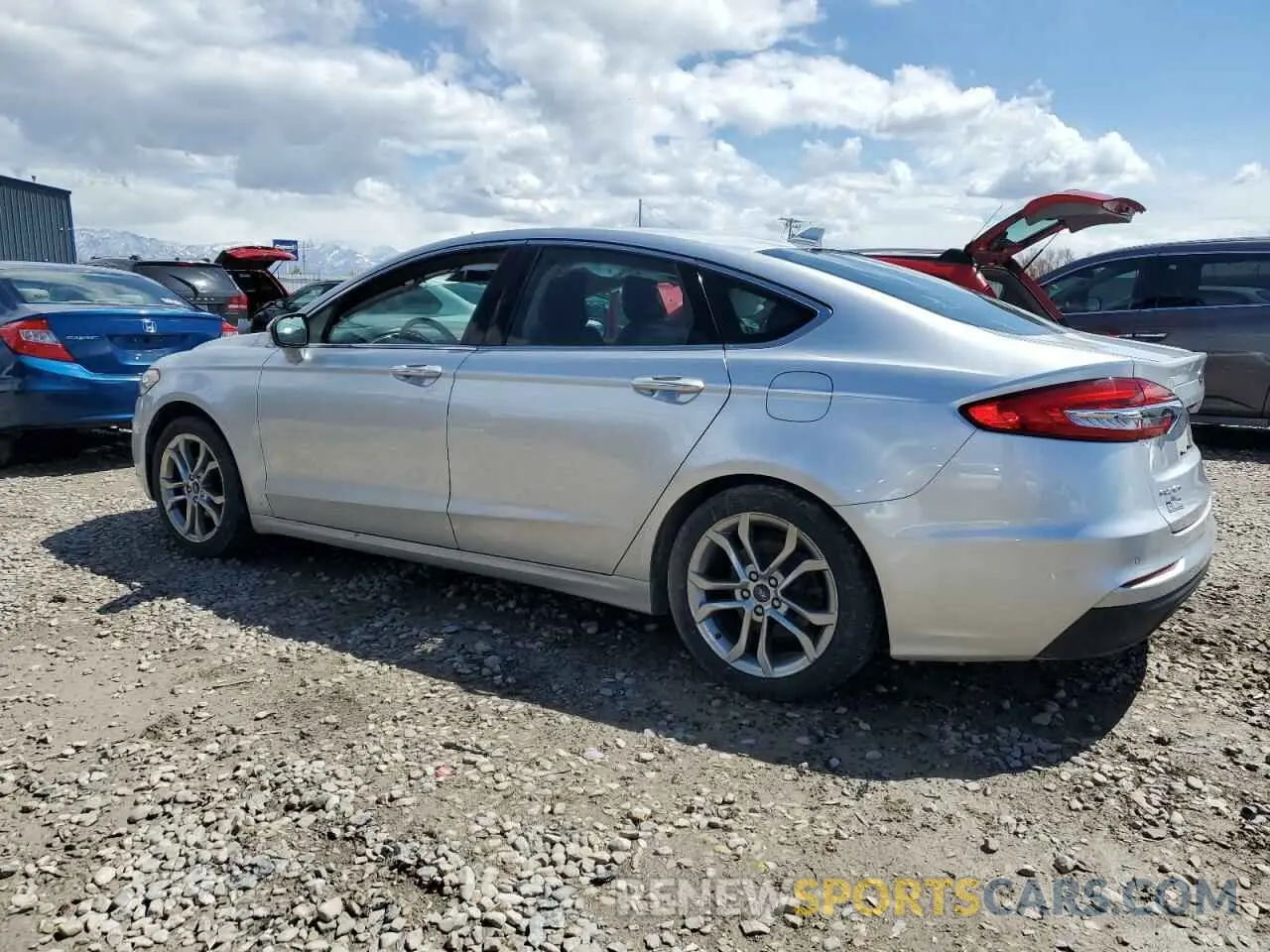 2 fotografías del automóvil dañado 3FA6P0CD3KR140721 FORD FUSION 2019