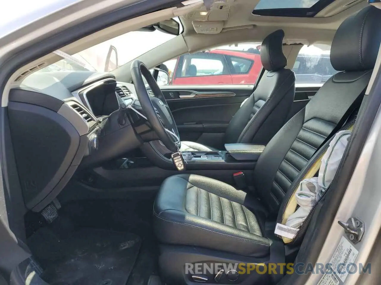 7 fotografías del automóvil dañado 3FA6P0CD3KR140721 FORD FUSION 2019