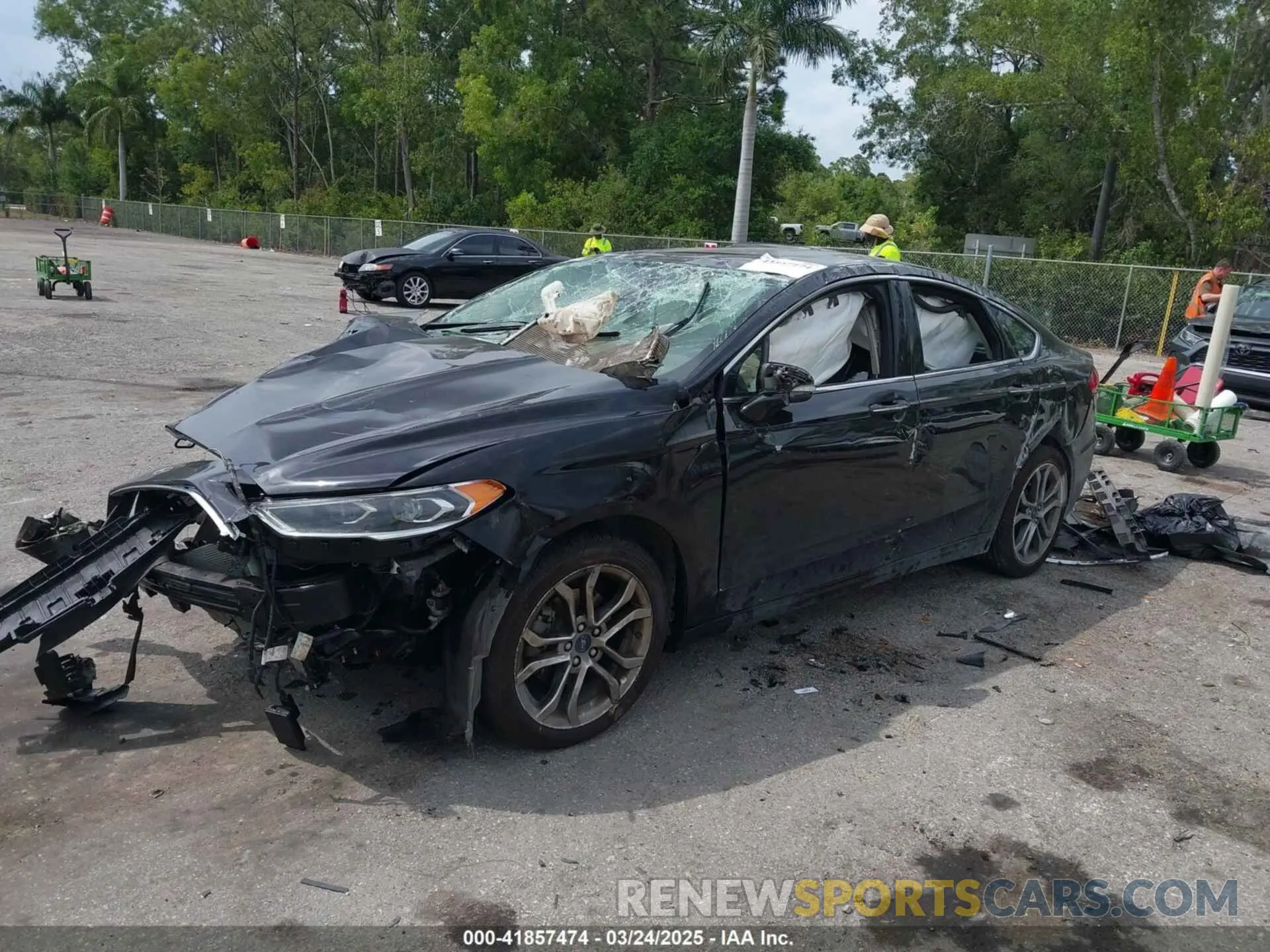 2 fotografías del automóvil dañado 3FA6P0CD3KR150021 FORD FUSION 2019