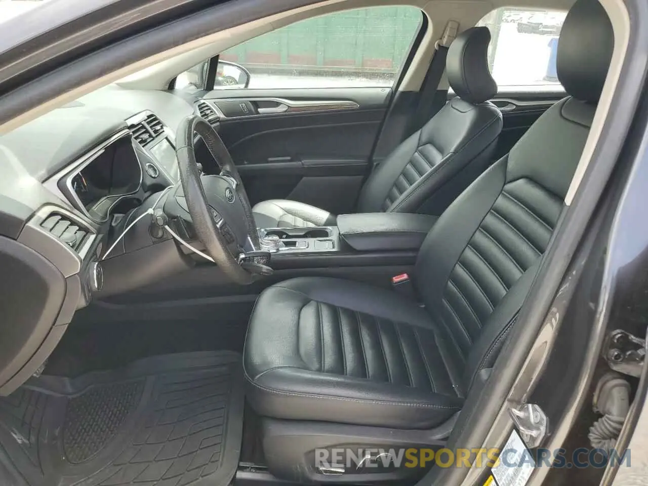 7 fotografías del automóvil dañado 3FA6P0CD3KR150410 FORD FUSION 2019