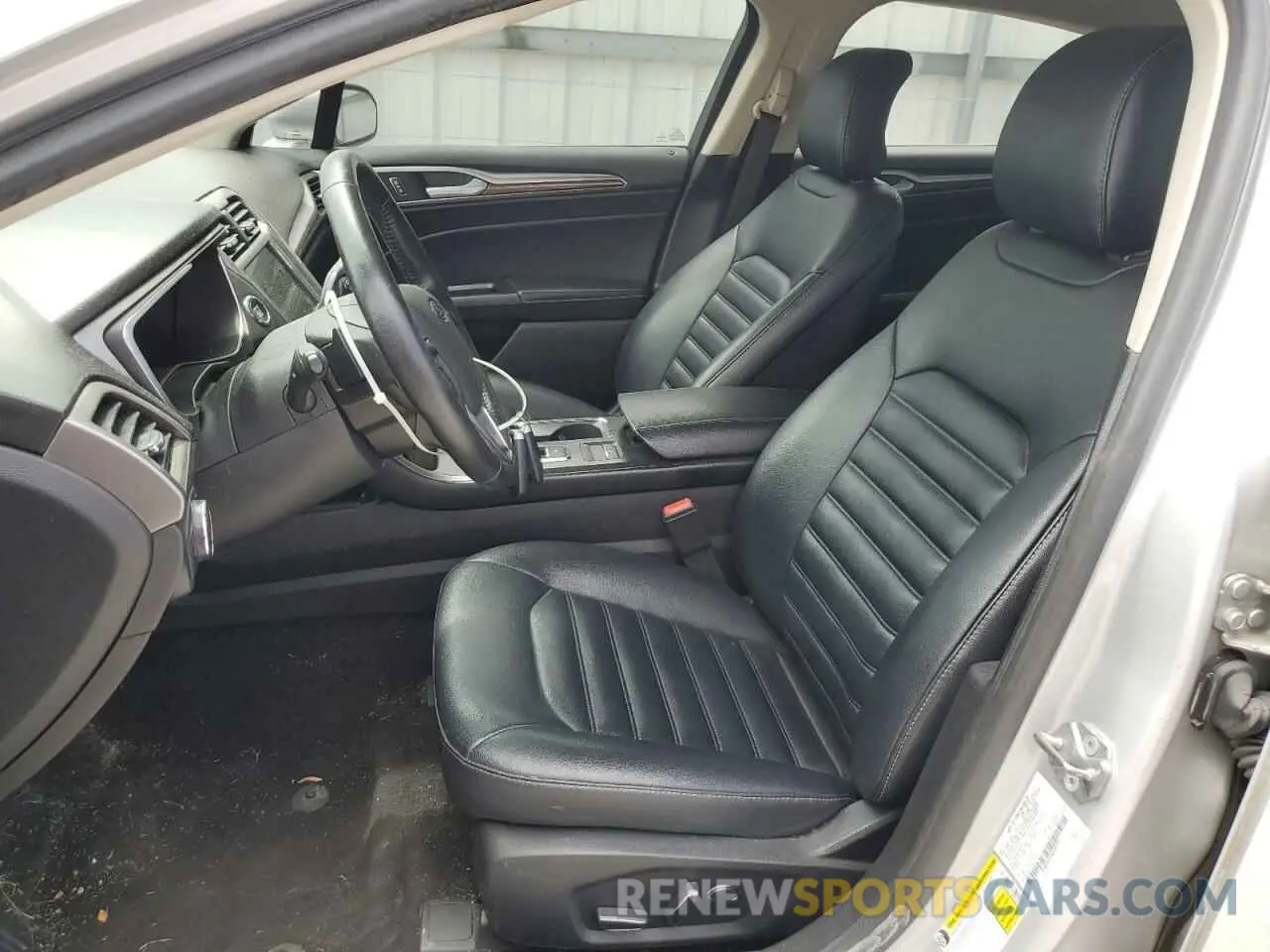 7 fotografías del automóvil dañado 3FA6P0CD3KR181754 FORD FUSION 2019