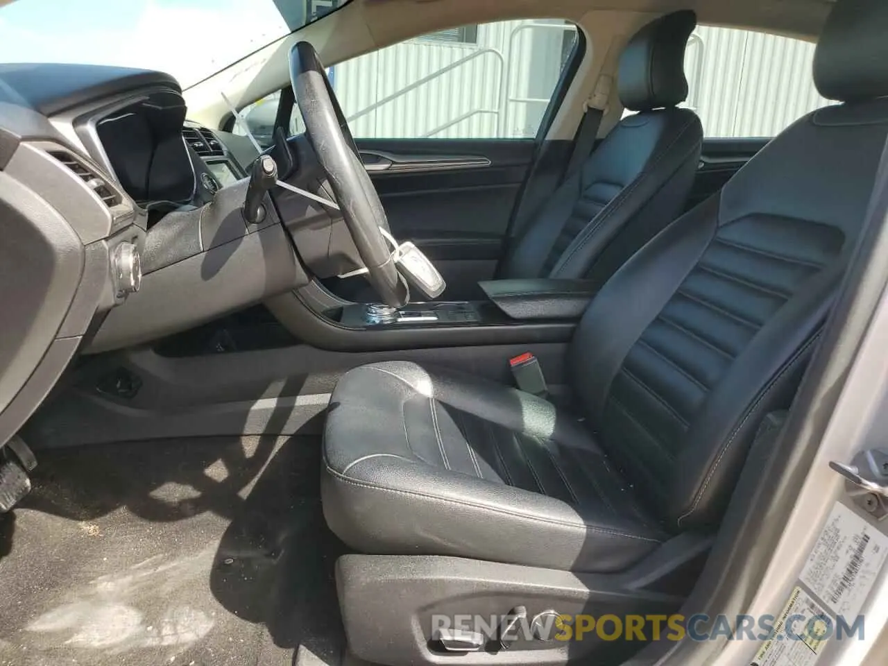 7 fotografías del automóvil dañado 3FA6P0CD3KR252967 FORD FUSION 2019
