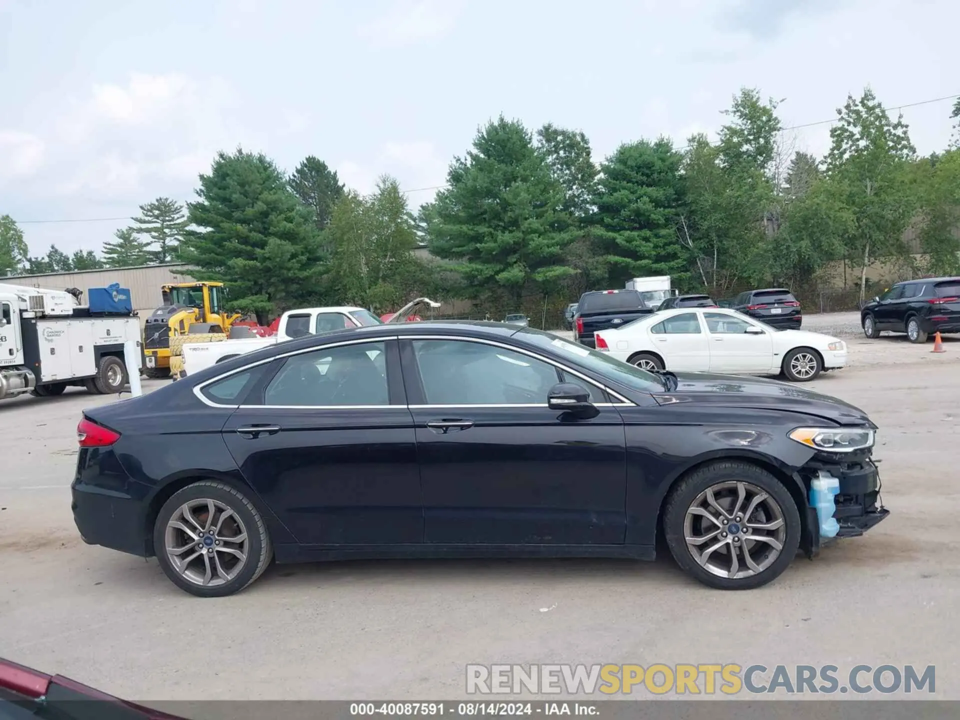 14 fotografías del automóvil dañado 3FA6P0CD4KR224479 FORD FUSION 2019