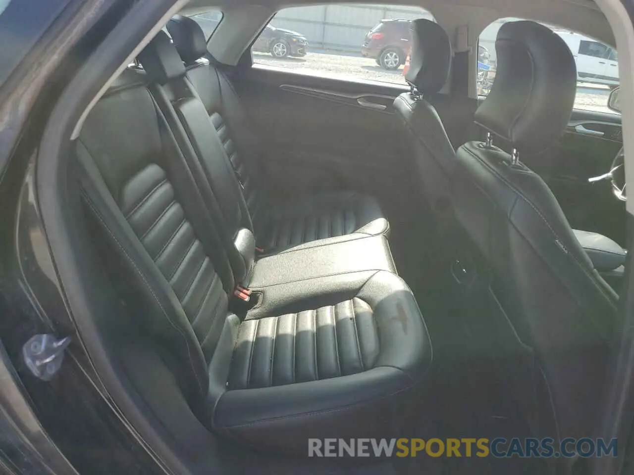 10 fotografías del automóvil dañado 3FA6P0CD4KR239516 FORD FUSION 2019