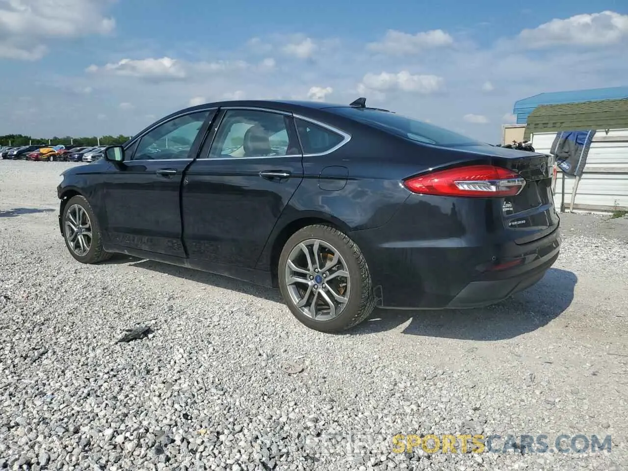 2 fotografías del automóvil dañado 3FA6P0CD4KR239516 FORD FUSION 2019