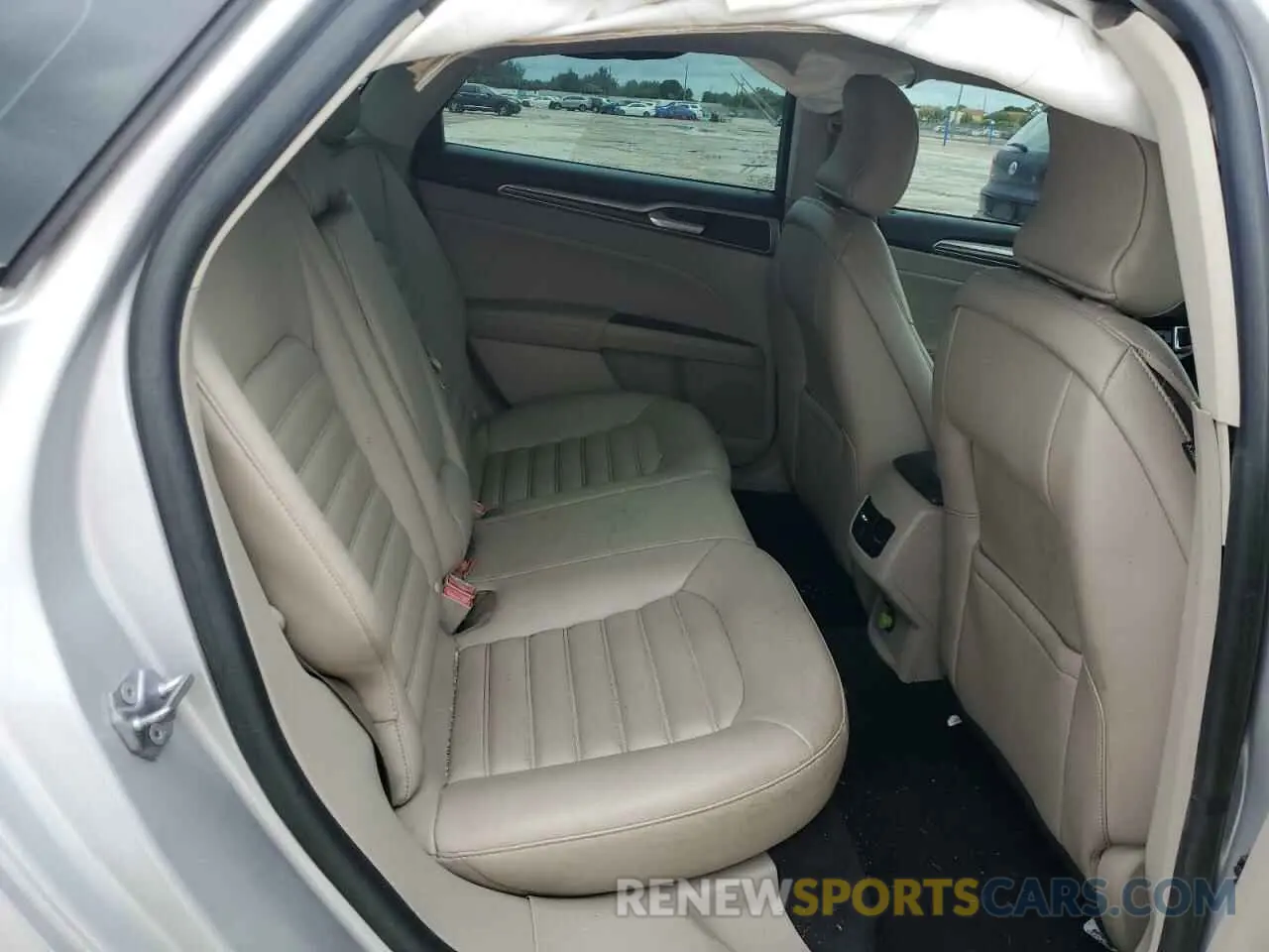 10 fotografías del automóvil dañado 3FA6P0CD5KR138503 FORD FUSION 2019