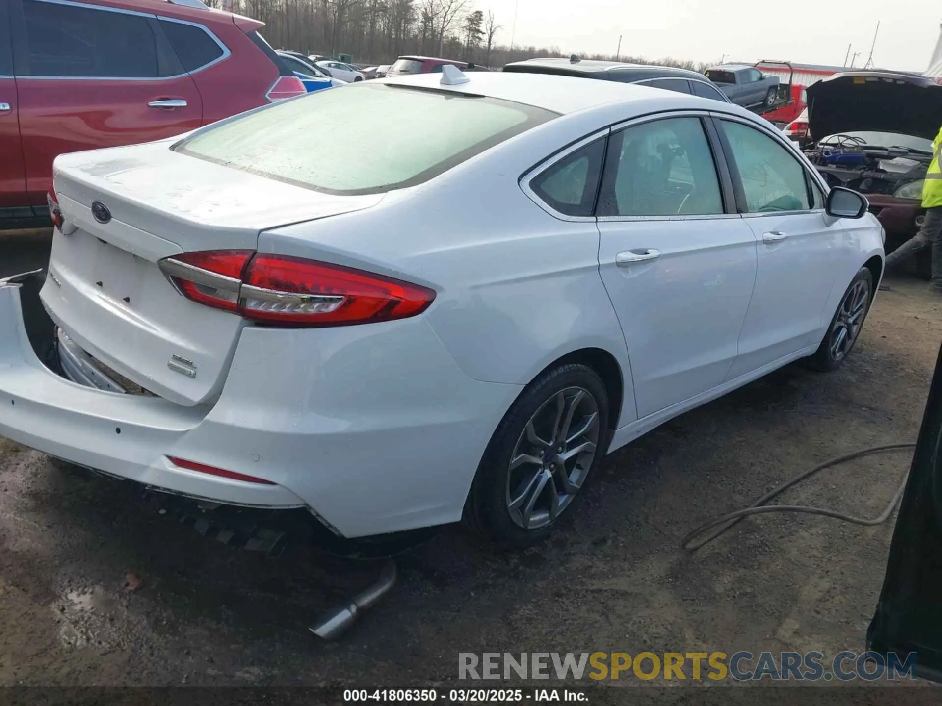 4 fotografías del automóvil dañado 3FA6P0CD5KR224619 FORD FUSION 2019