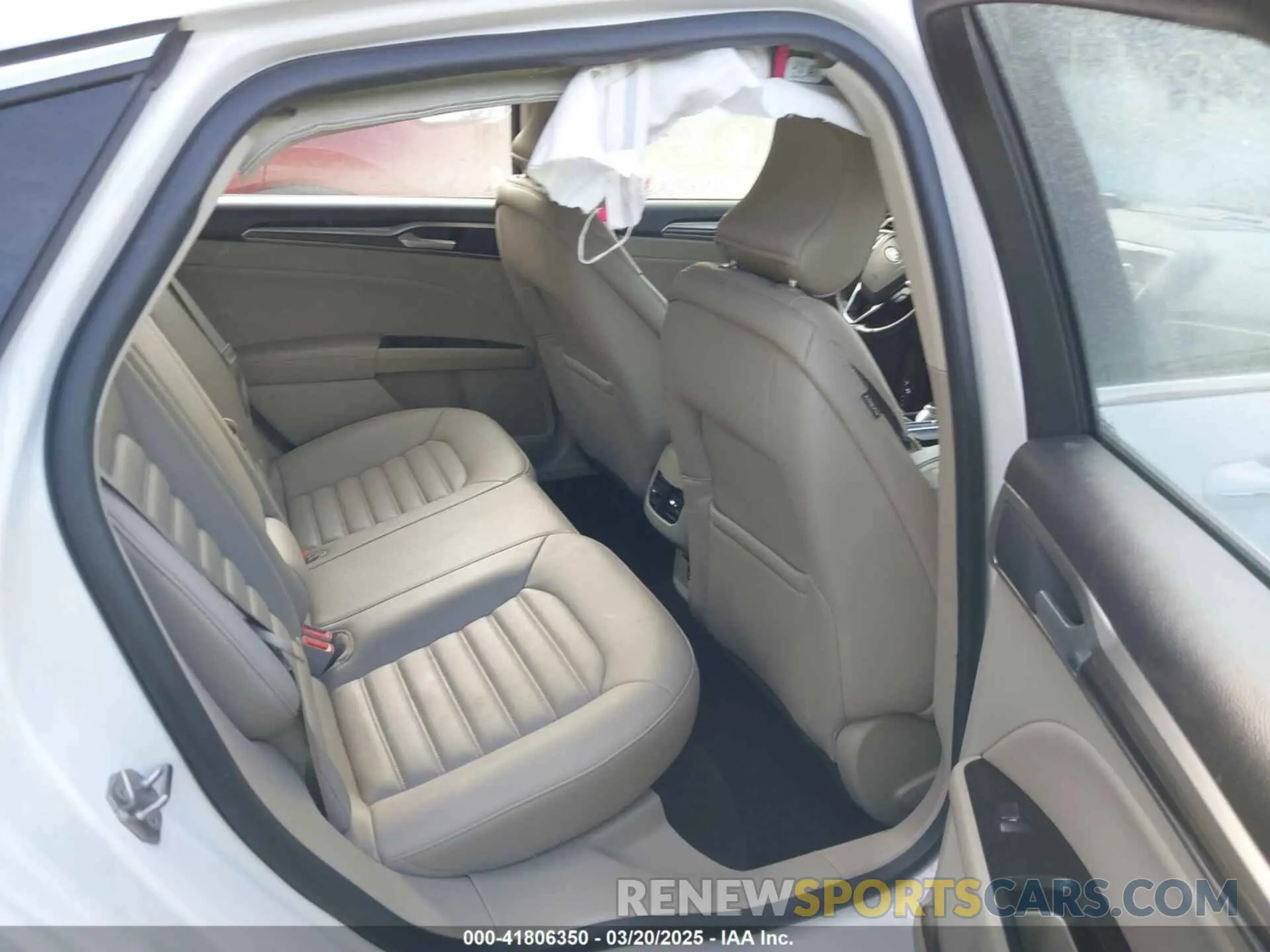 8 fotografías del automóvil dañado 3FA6P0CD5KR224619 FORD FUSION 2019