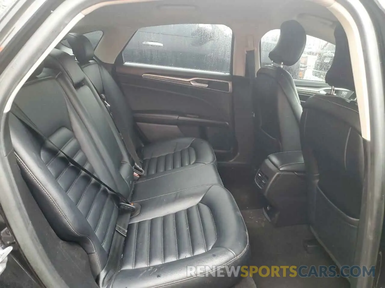 10 fotografías del automóvil dañado 3FA6P0CD5KR236530 FORD FUSION 2019