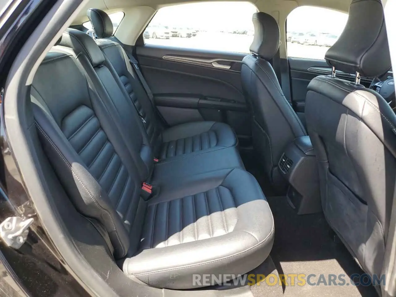 10 fotografías del automóvil dañado 3FA6P0CD5KR253151 FORD FUSION 2019
