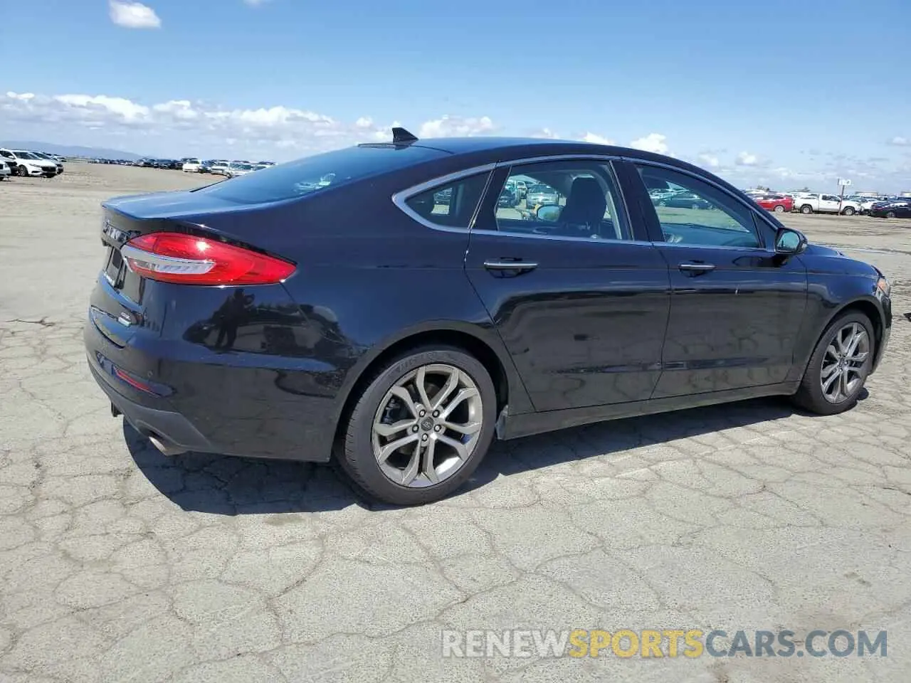 3 fotografías del automóvil dañado 3FA6P0CD5KR253151 FORD FUSION 2019