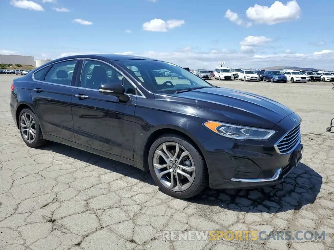 4 fotografías del automóvil dañado 3FA6P0CD5KR253151 FORD FUSION 2019