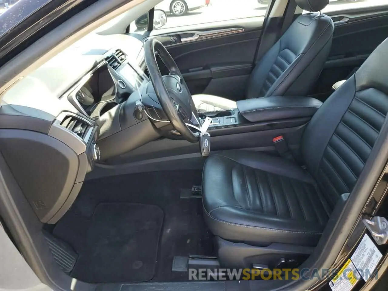 7 fotografías del automóvil dañado 3FA6P0CD5KR253151 FORD FUSION 2019