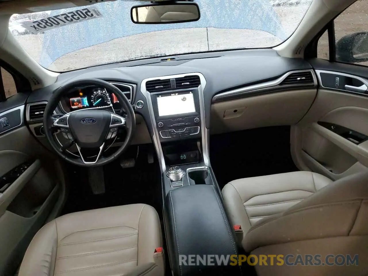 8 fotografías del automóvil dañado 3FA6P0CD6KR220076 FORD FUSION 2019