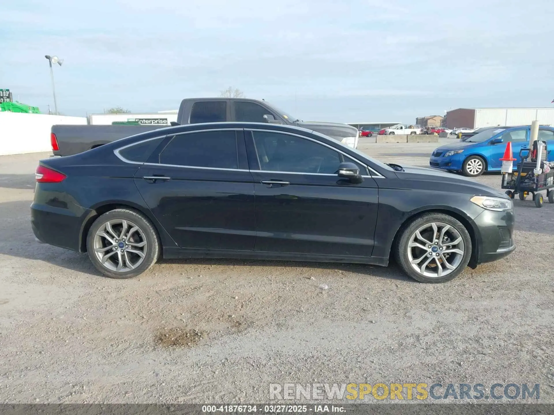 13 fotografías del automóvil dañado 3FA6P0CD6KR252896 FORD FUSION 2019