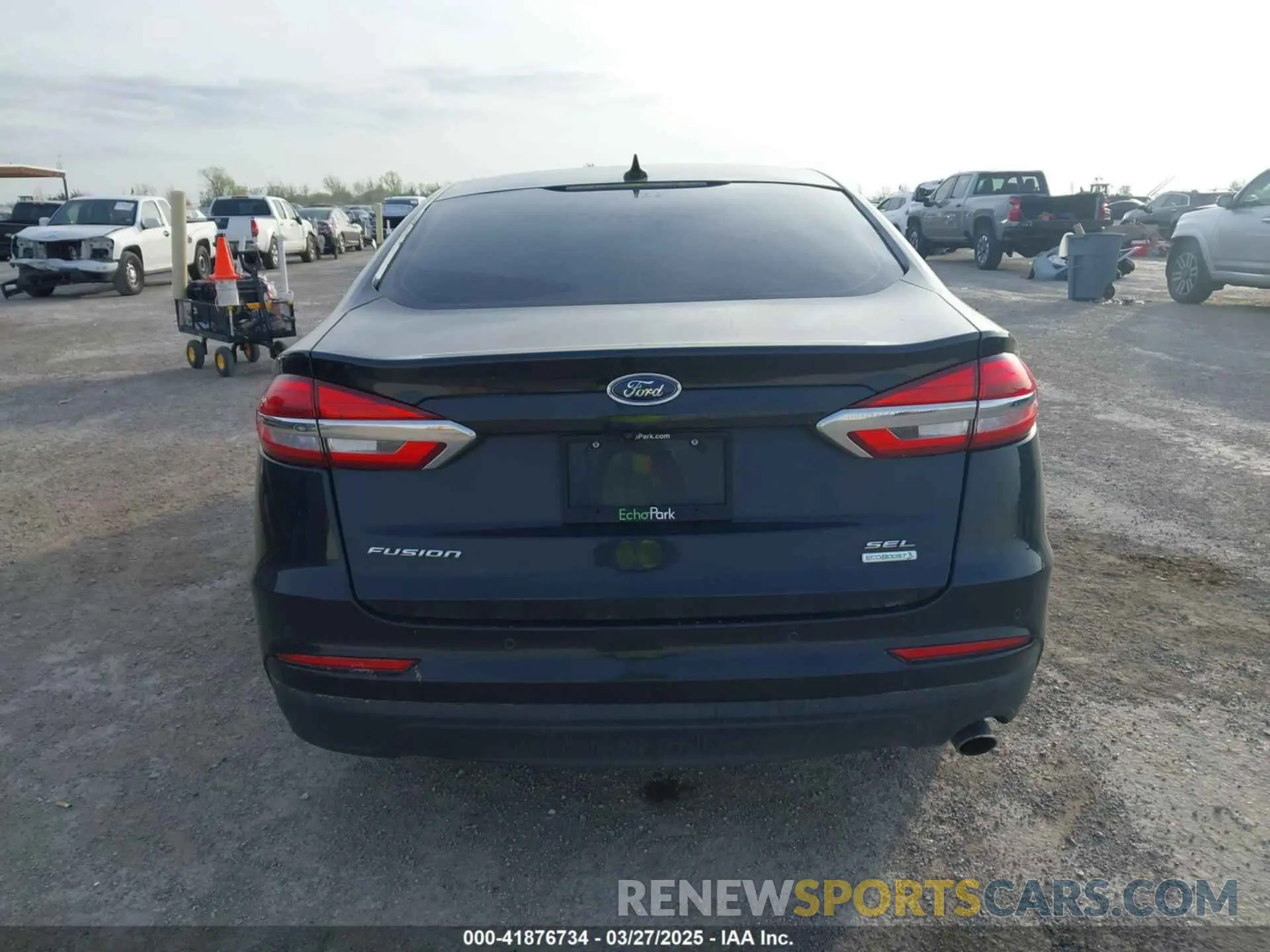 16 fotografías del automóvil dañado 3FA6P0CD6KR252896 FORD FUSION 2019