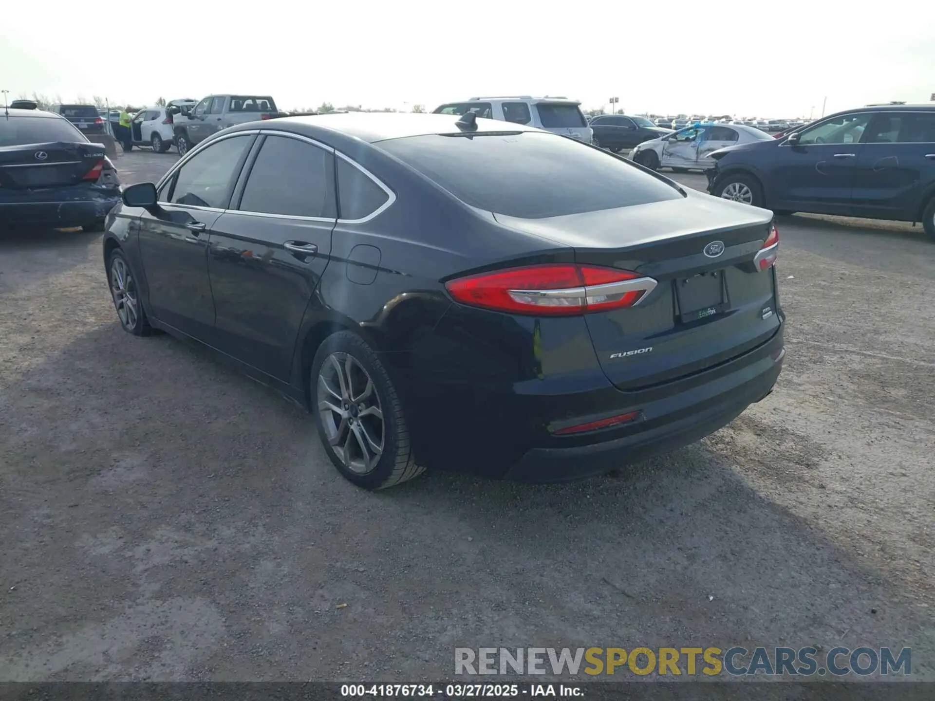 3 fotografías del automóvil dañado 3FA6P0CD6KR252896 FORD FUSION 2019