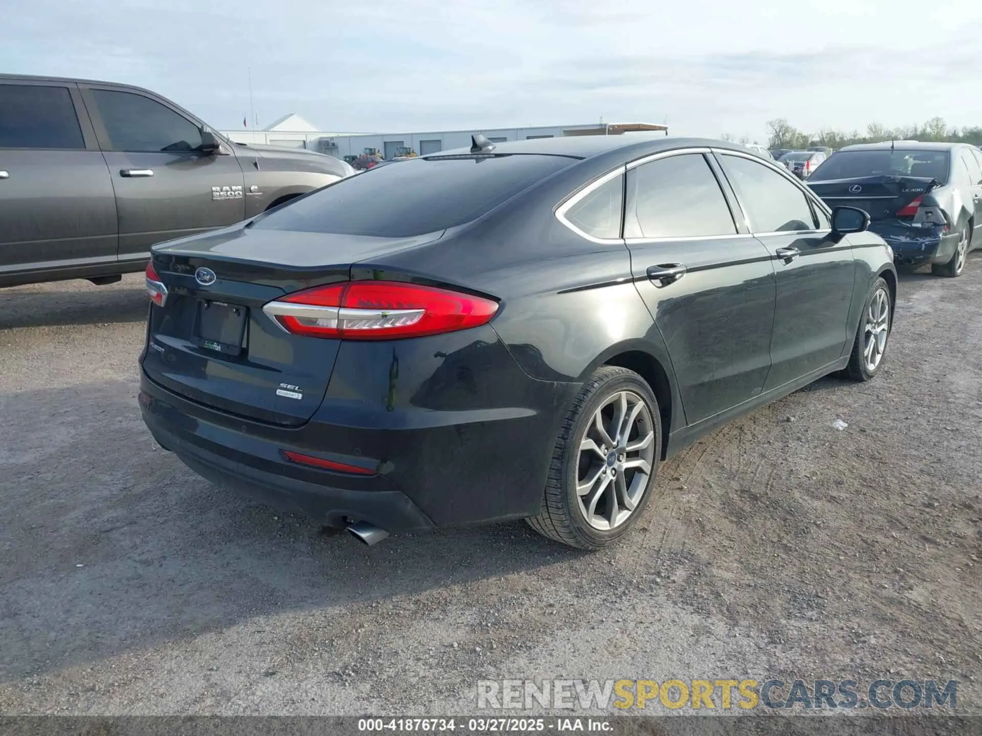 4 fotografías del automóvil dañado 3FA6P0CD6KR252896 FORD FUSION 2019