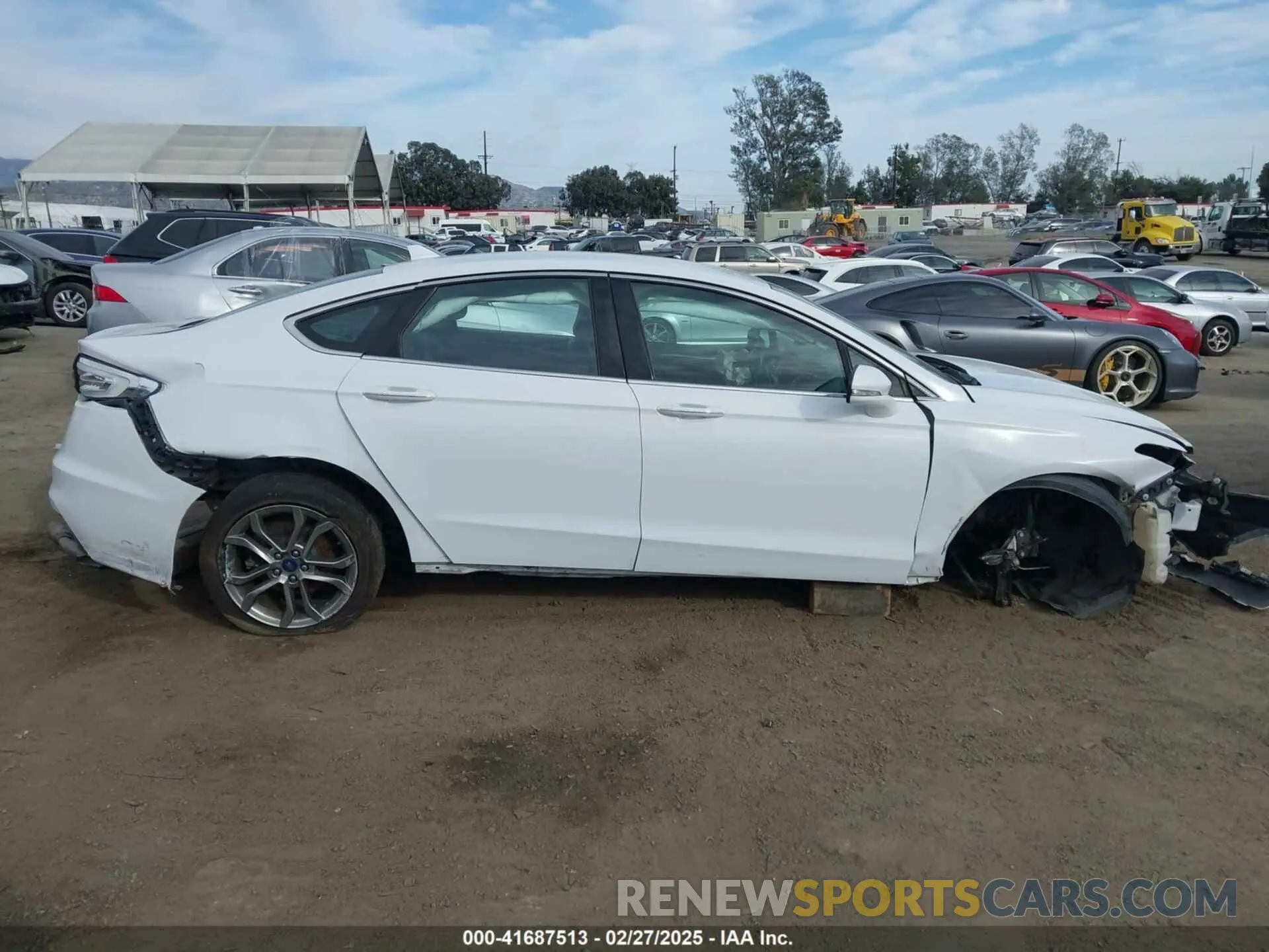 13 fotografías del automóvil dañado 3FA6P0CD6KR265079 FORD FUSION 2019