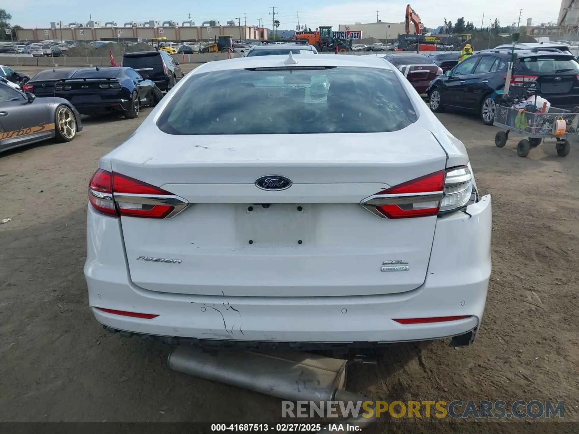 16 fotografías del automóvil dañado 3FA6P0CD6KR265079 FORD FUSION 2019