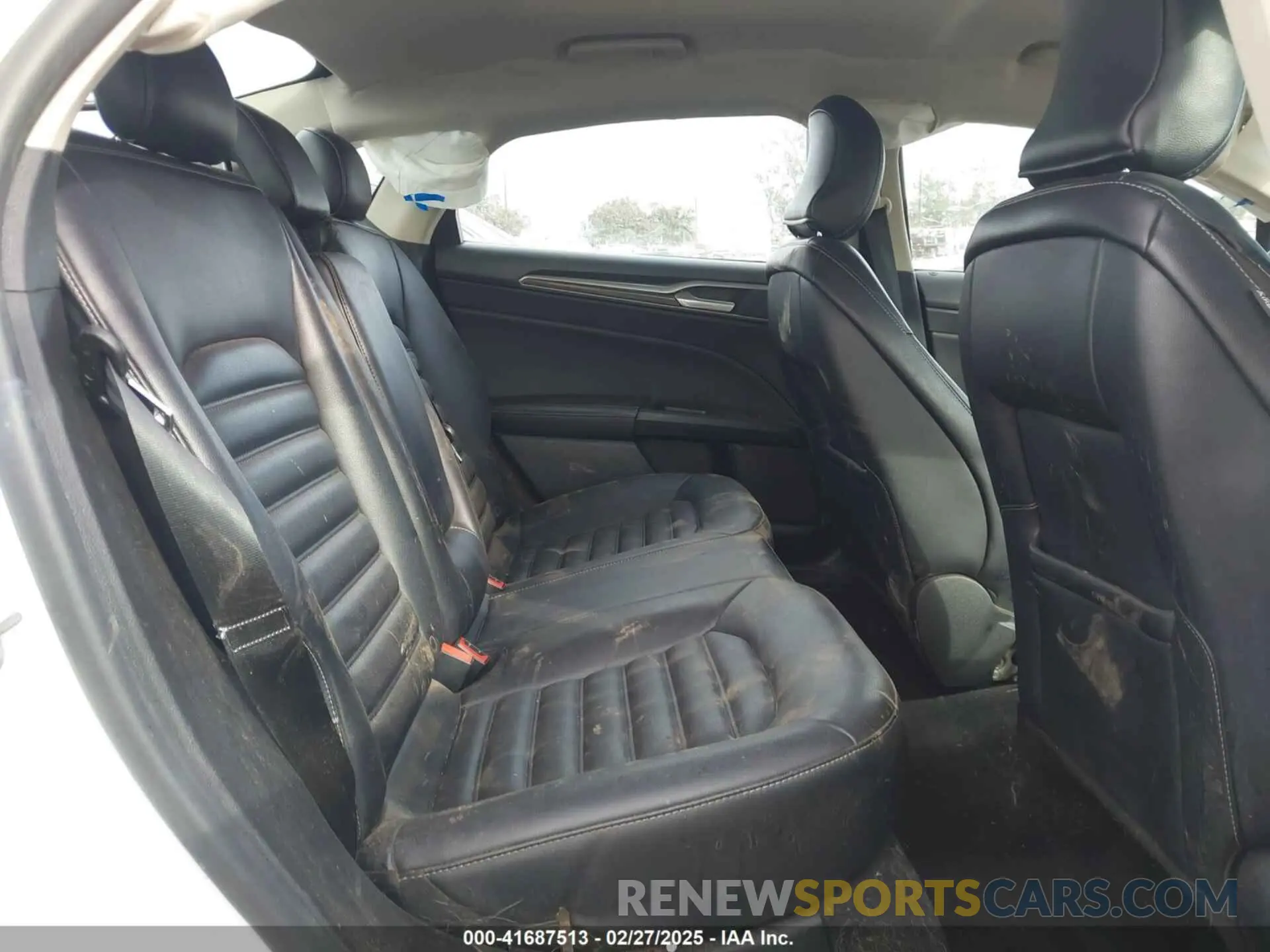 8 fotografías del automóvil dañado 3FA6P0CD6KR265079 FORD FUSION 2019