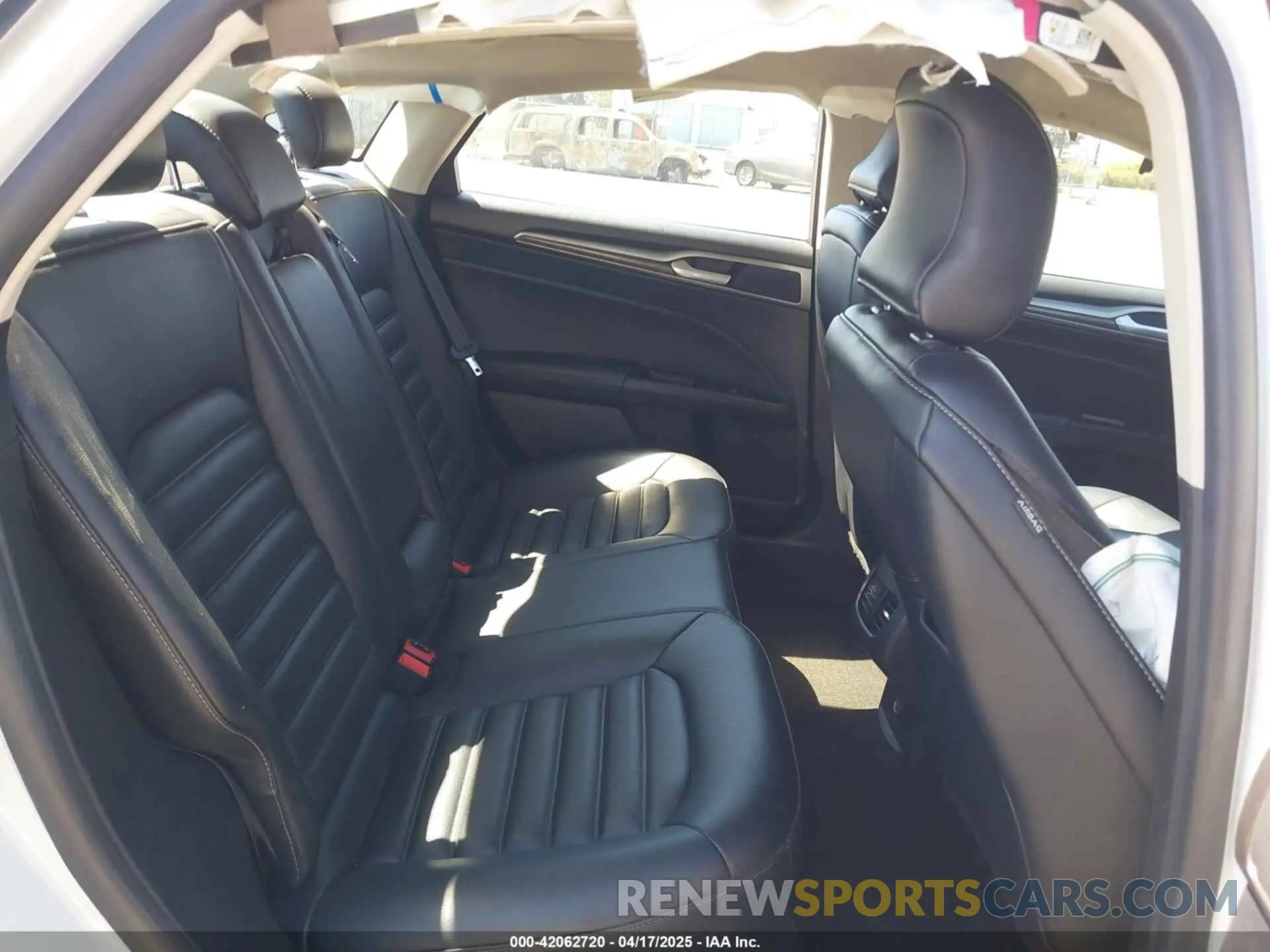 8 fotografías del automóvil dañado 3FA6P0CD7KR233726 FORD FUSION 2019