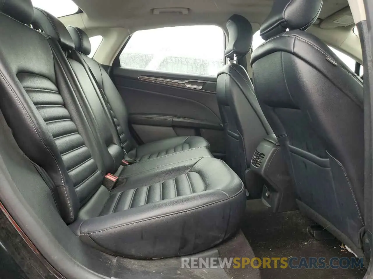 10 fotografías del automóvil dañado 3FA6P0CD8KR253144 FORD FUSION 2019