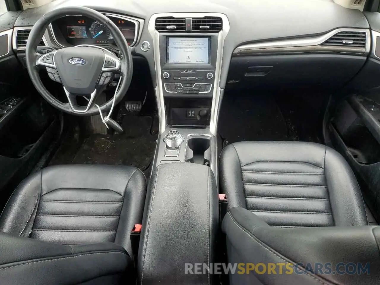 8 fotografías del automóvil dañado 3FA6P0CD8KR253144 FORD FUSION 2019