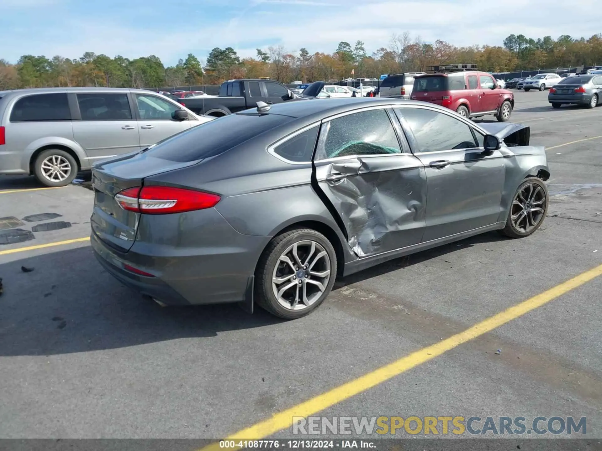 4 fotografías del automóvil dañado 3FA6P0CD9KR252892 FORD FUSION 2019