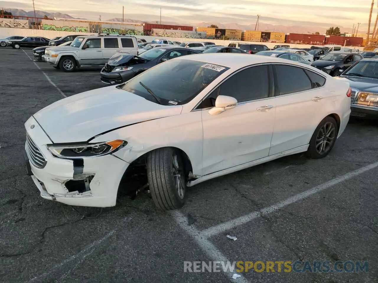 1 fotografías del automóvil dañado 3FA6P0CD9KR260085 FORD FUSION 2019