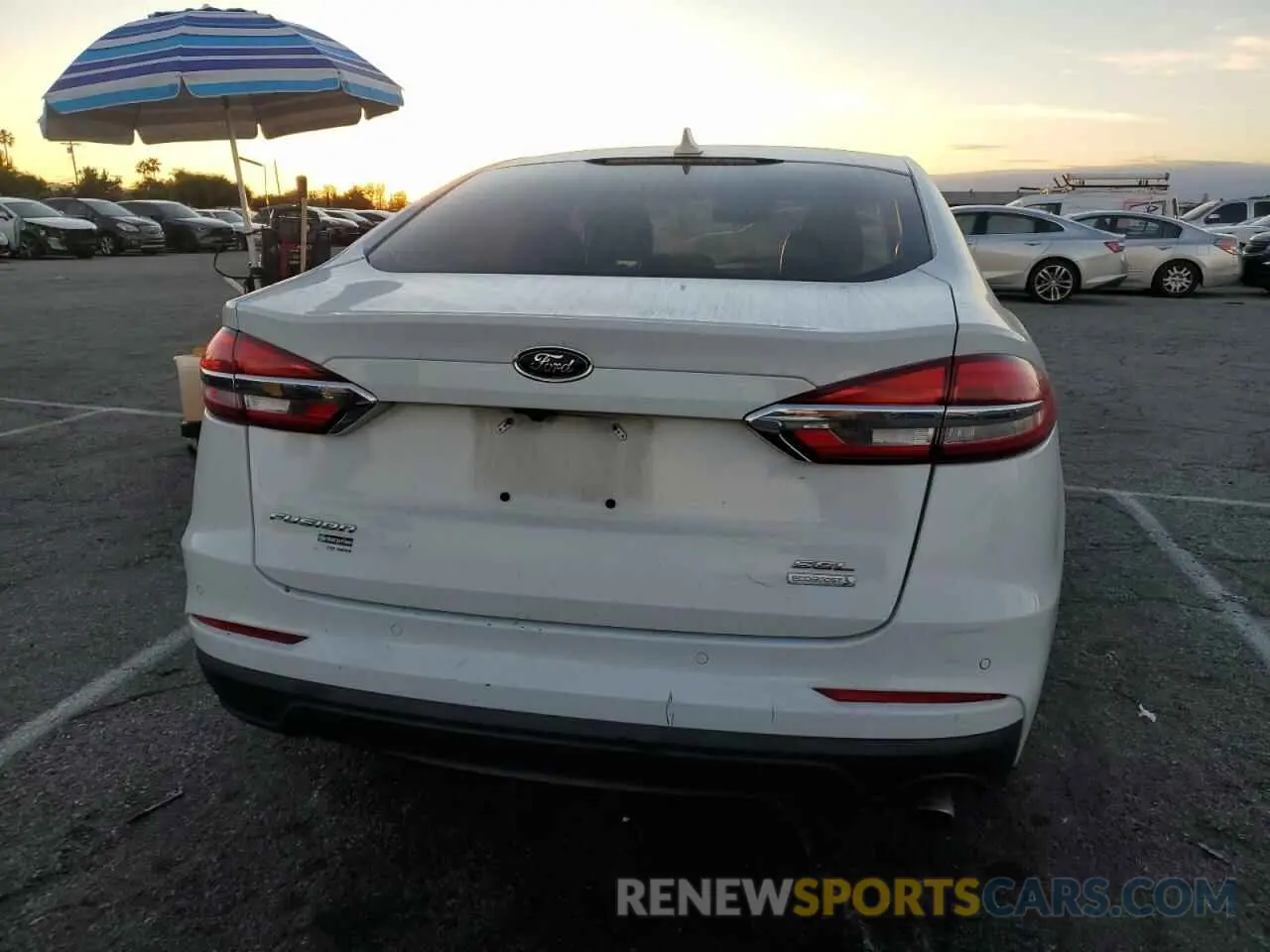 6 fotografías del automóvil dañado 3FA6P0CD9KR260085 FORD FUSION 2019