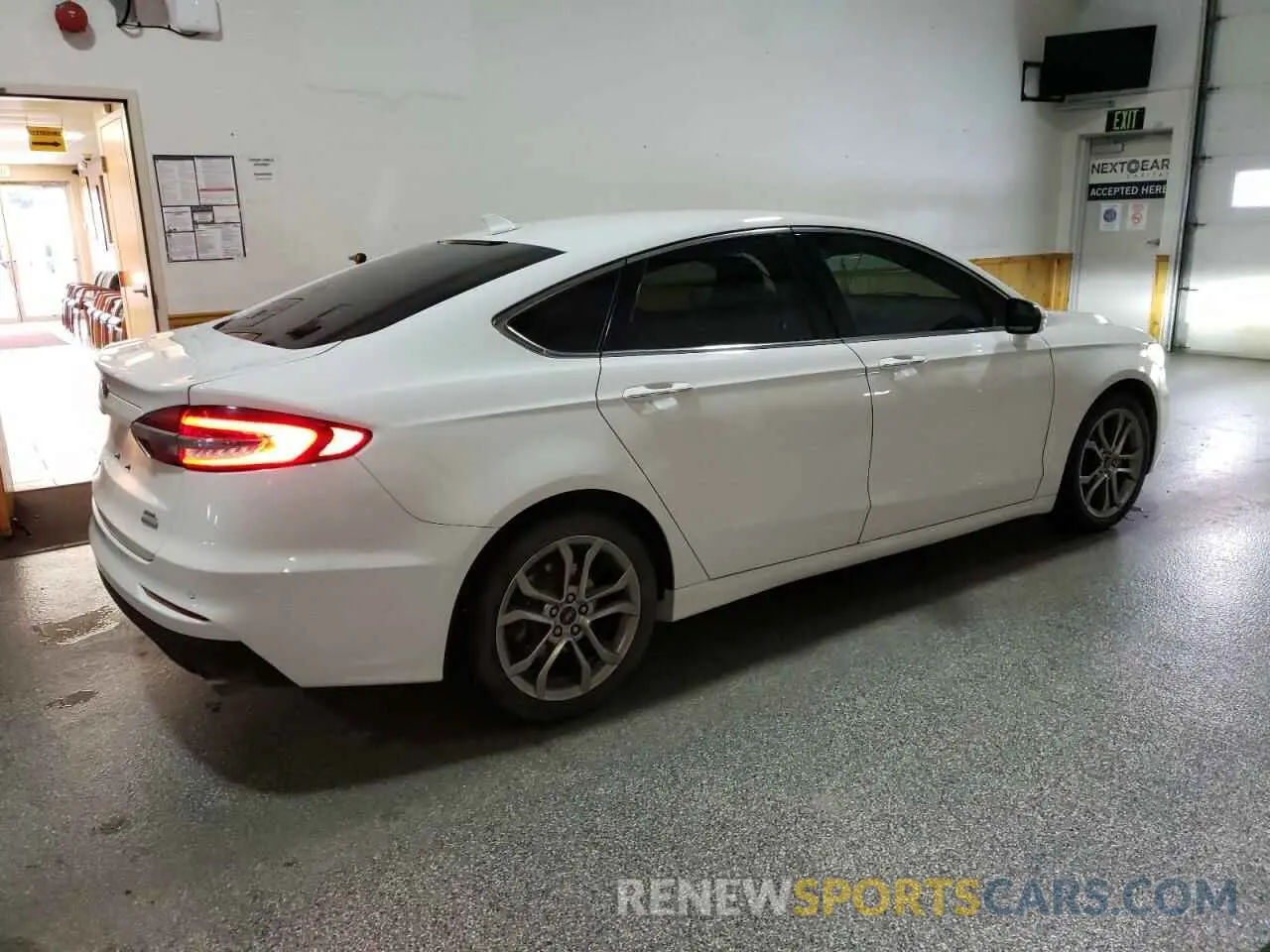 3 fotografías del automóvil dañado 3FA6P0CDXKR118649 FORD FUSION 2019