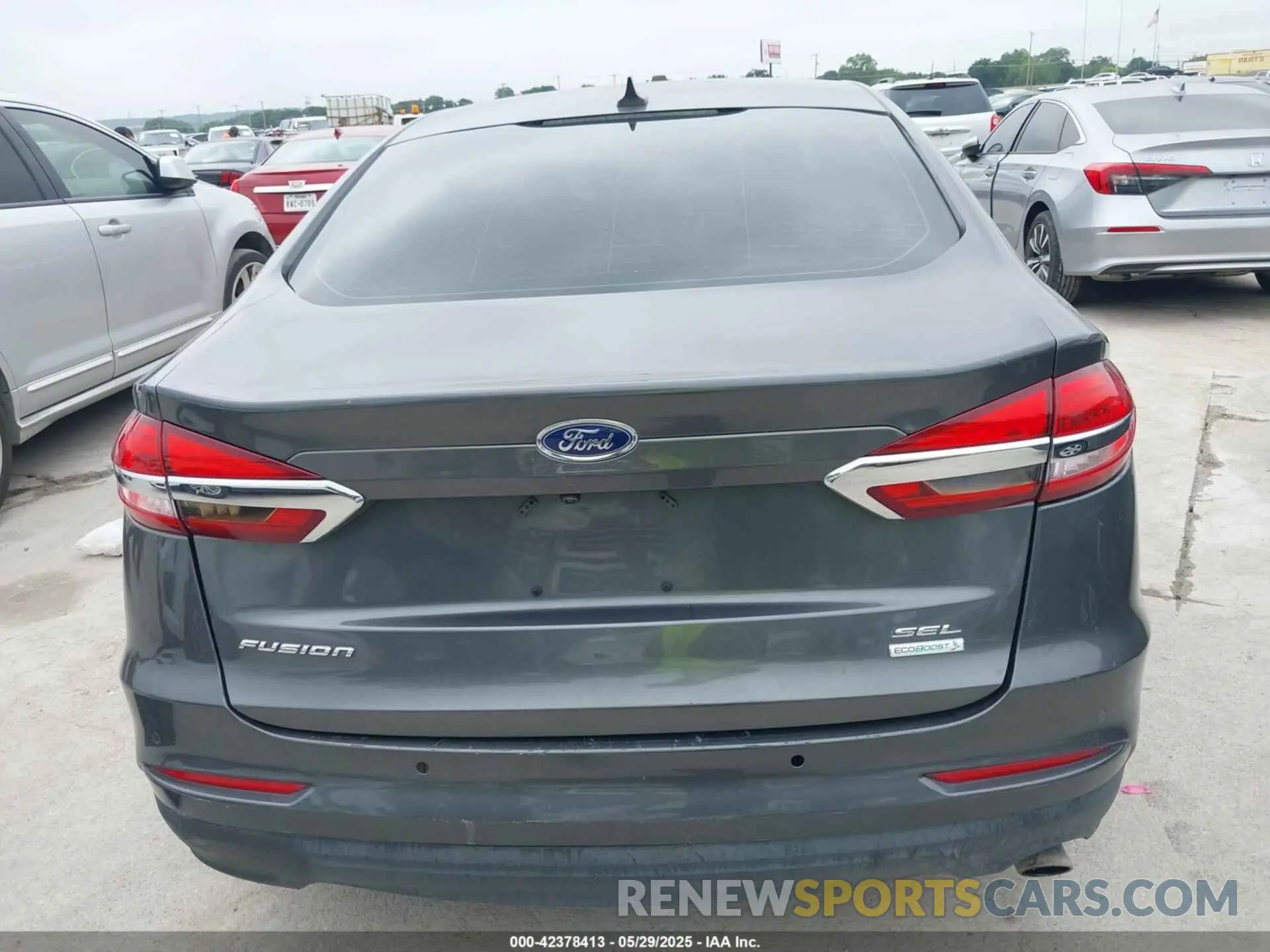 16 fotografías del automóvil dañado 3FA6P0CDXKR260550 FORD FUSION 2019