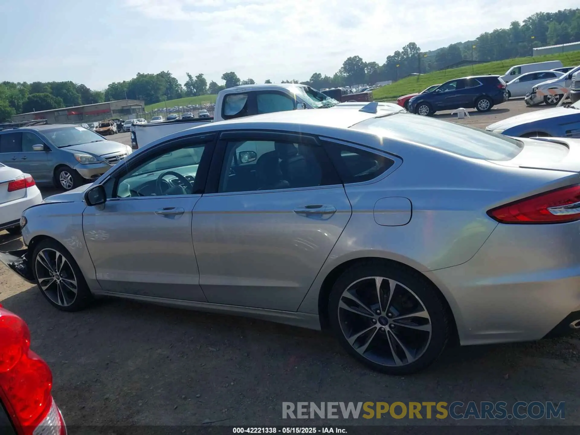 14 fotografías del automóvil dañado 3FA6P0D92KR184848 FORD FUSION 2019