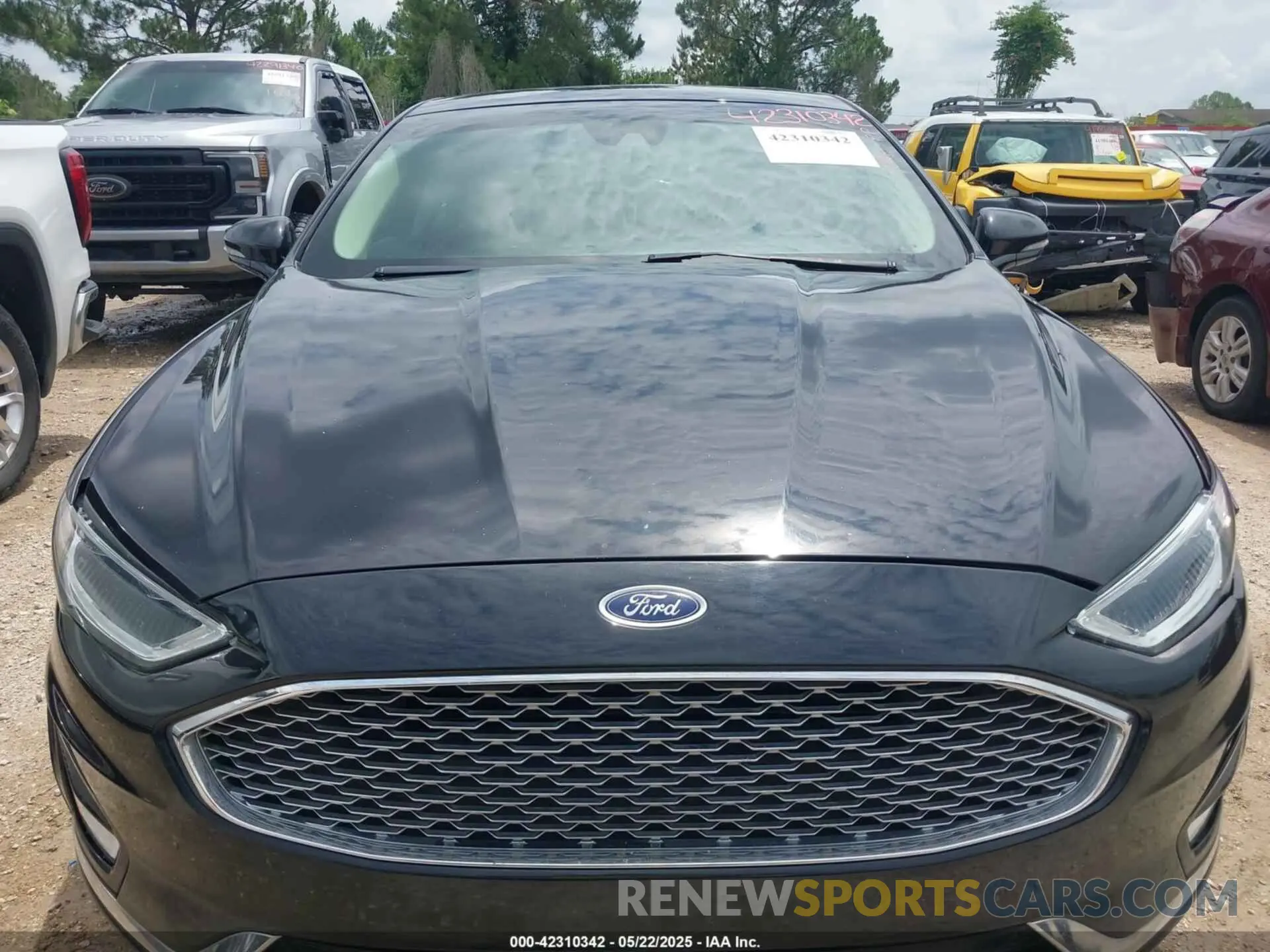 12 fotografías del automóvil dañado 3FA6P0D93KR184342 FORD FUSION 2019