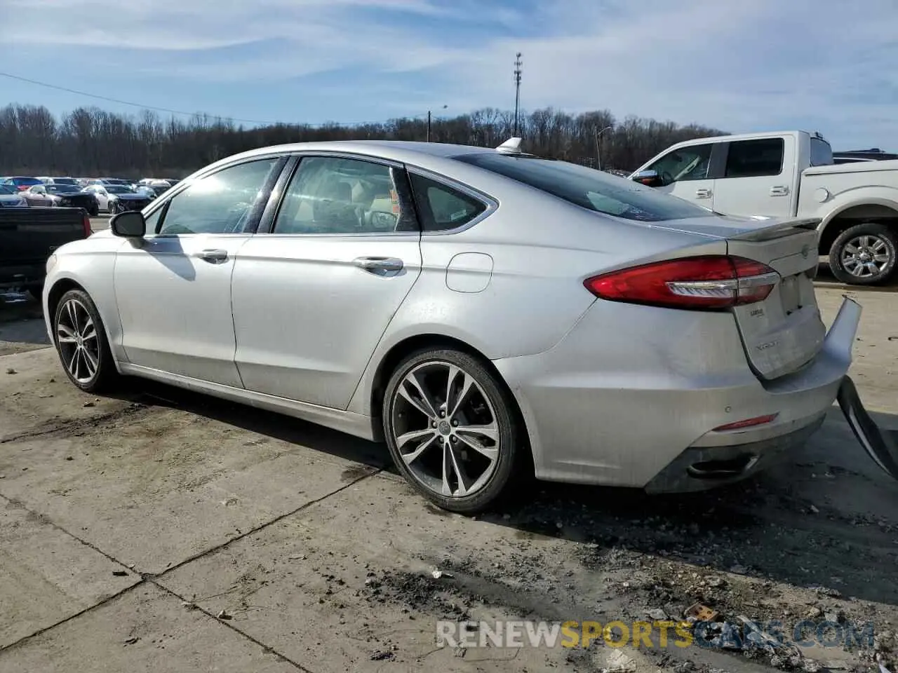 2 fotografías del automóvil dañado 3FA6P0D93KR186530 FORD FUSION 2019
