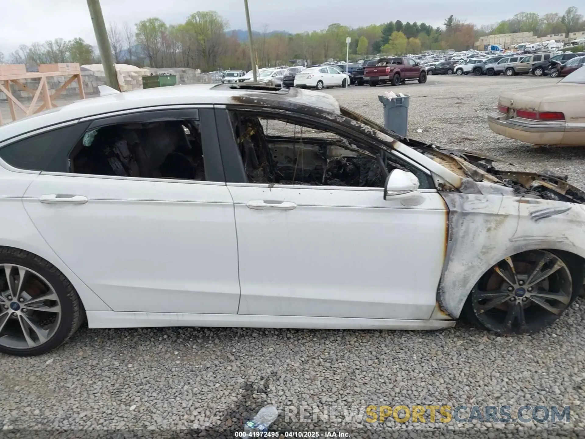 12 fotografías del automóvil dañado 3FA6P0D96KR120196 FORD FUSION 2019