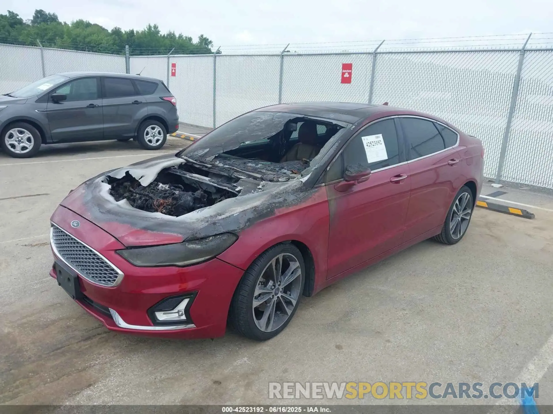 2 fotografías del automóvil dañado 3FA6P0D96KR152789 FORD FUSION 2019