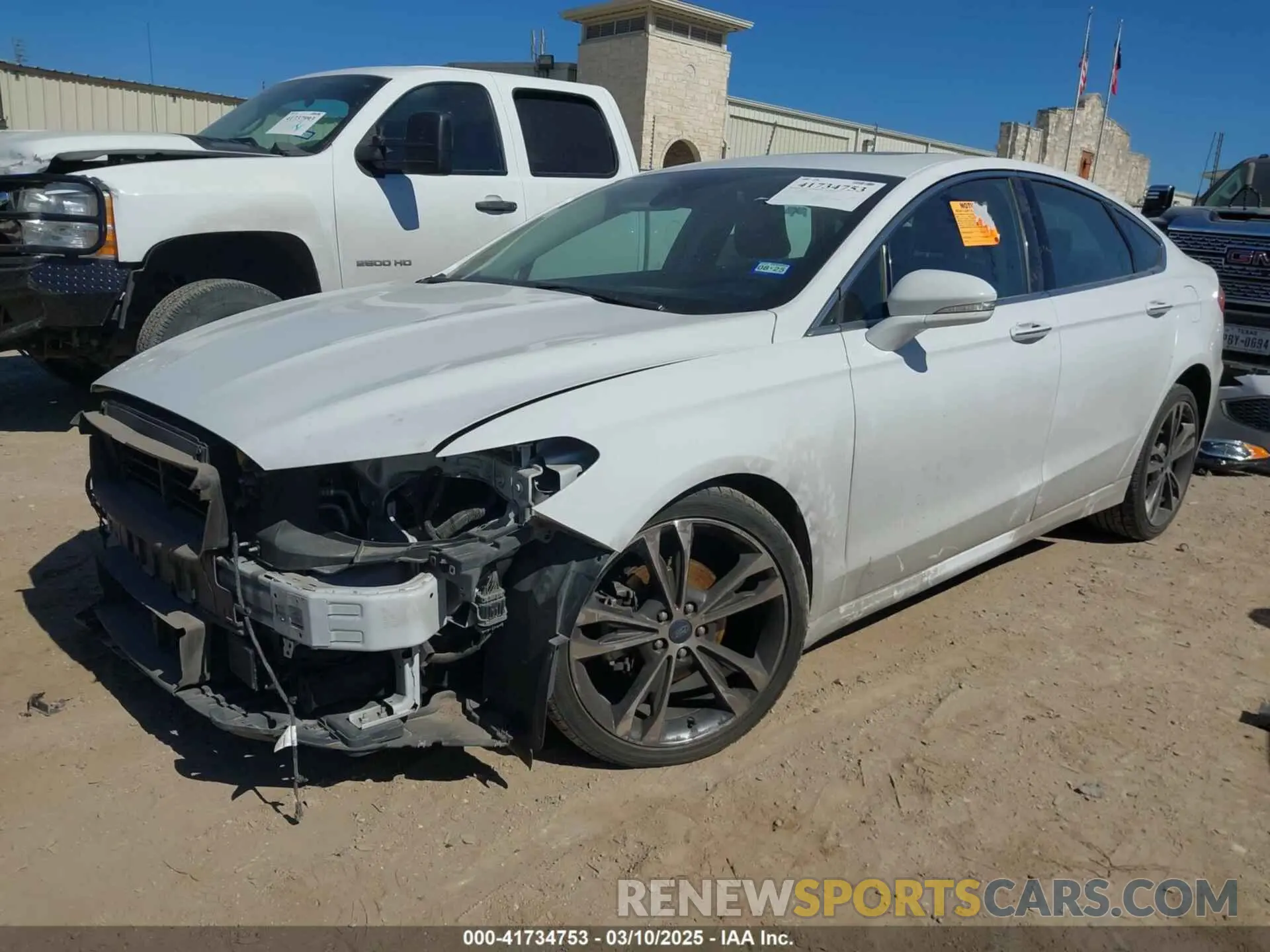 2 fotografías del automóvil dañado 3FA6P0D98KR124086 FORD FUSION 2019