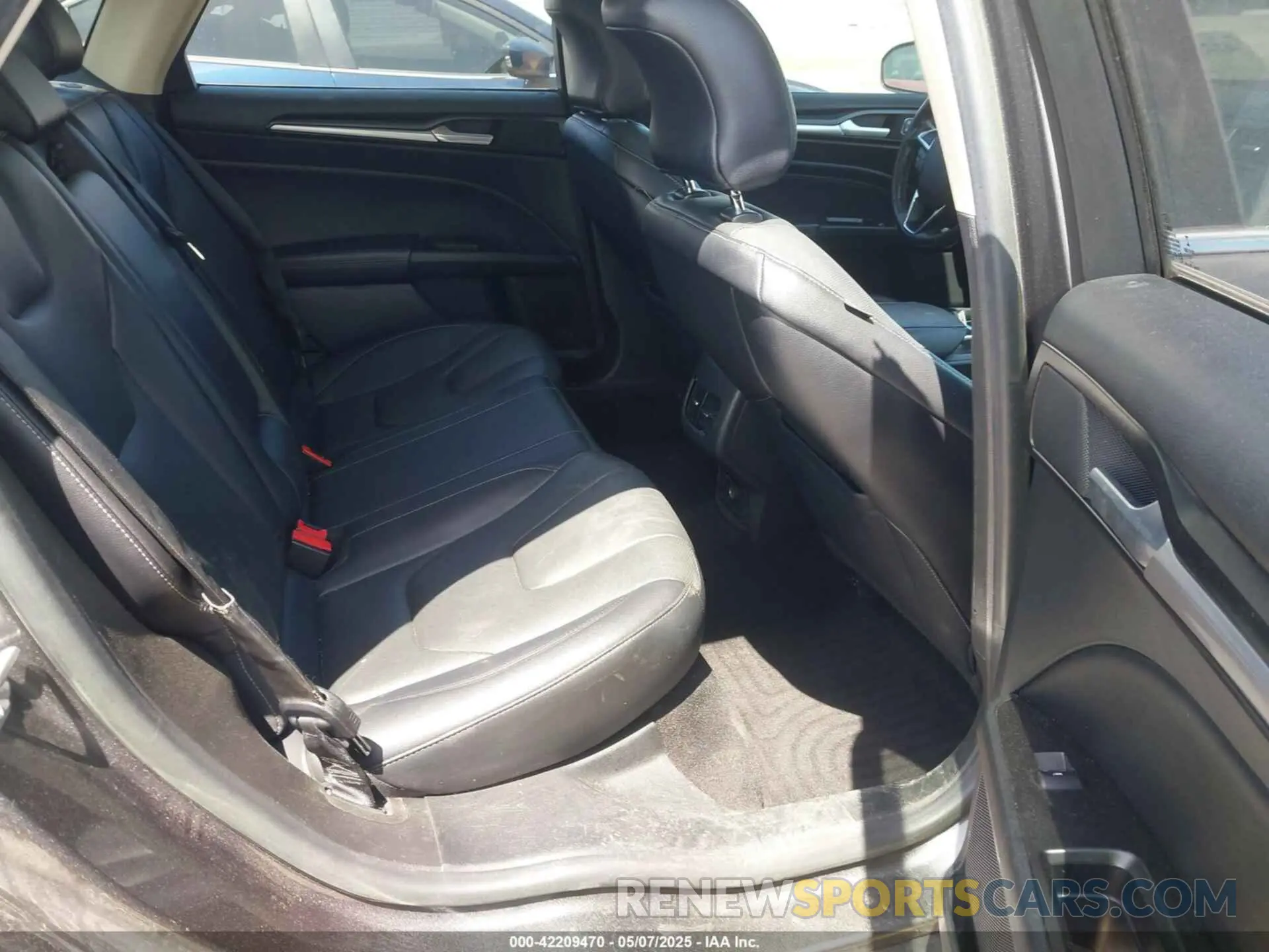 8 fotografías del automóvil dañado 3FA6P0D9XKR152617 FORD FUSION 2019