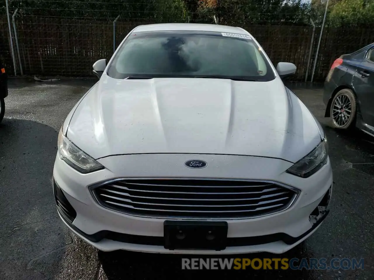 5 fotografías del automóvil dañado 3FA6P0G70KR233006 FORD FUSION 2019