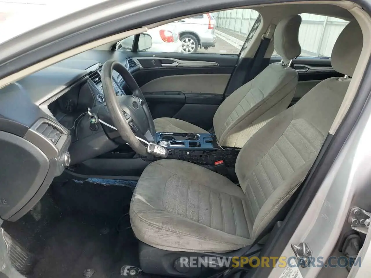 7 fotografías del automóvil dañado 3FA6P0G71KR104255 FORD FUSION 2019