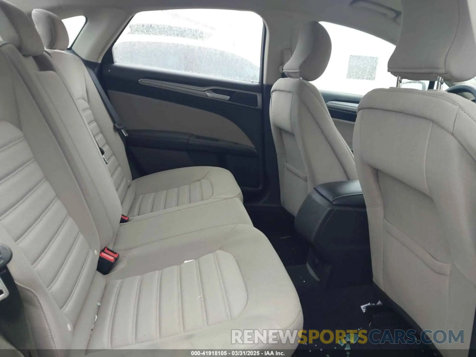 8 fotografías del automóvil dañado 3FA6P0G71KR126921 FORD FUSION 2019
