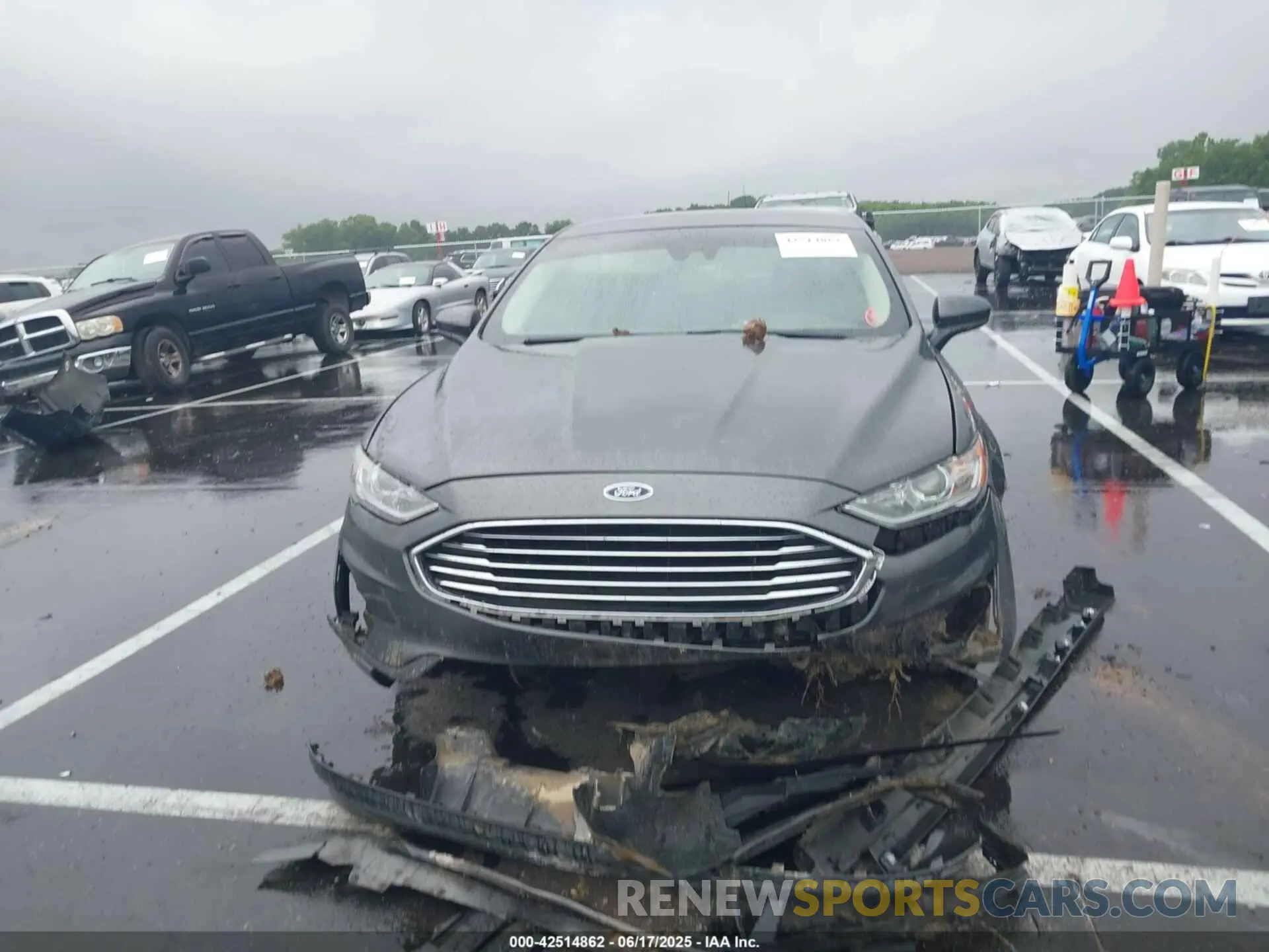 12 fotografías del automóvil dañado 3FA6P0G71KR213427 FORD FUSION 2019