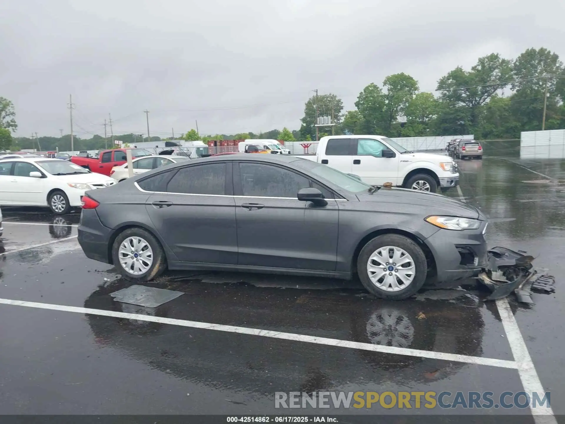 13 fotografías del automóvil dañado 3FA6P0G71KR213427 FORD FUSION 2019
